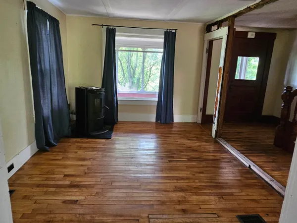 $129,900 | 71 River Side Avenue, Lisbon, NH 03585