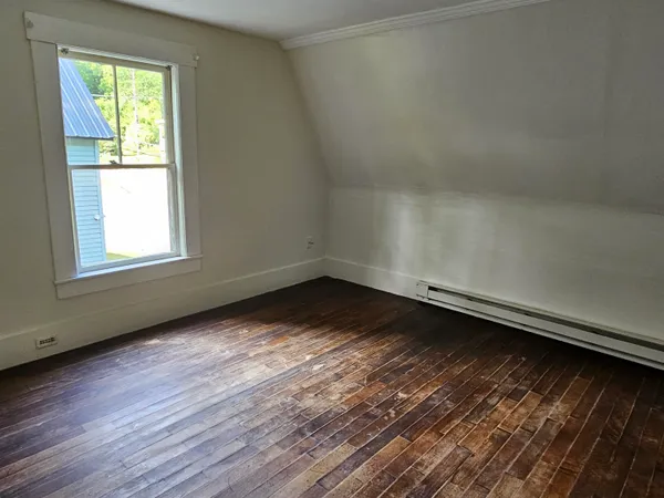 $129,900 | 71 River Side Avenue, Lisbon, NH 03585