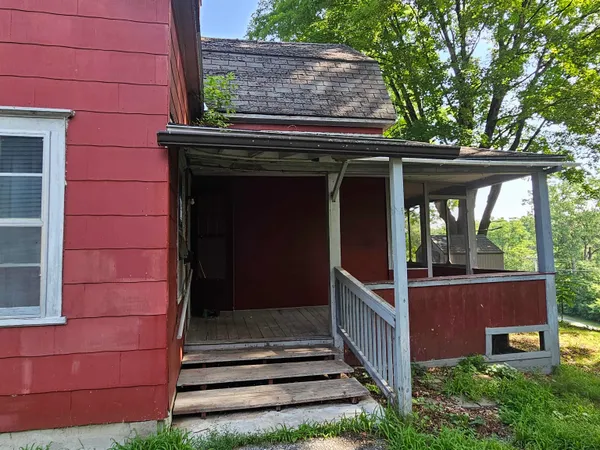 $129,900 | 71 River Side Avenue, Lisbon, NH 03585