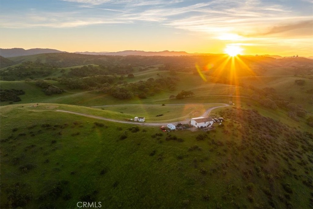 1730 Sutliff Road San Miguel, CA 93451 - Photo 1 of 57 a view of an ocean