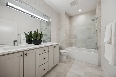 $1,745,000 | 4700 Philco Drive, Austin, TX 78745