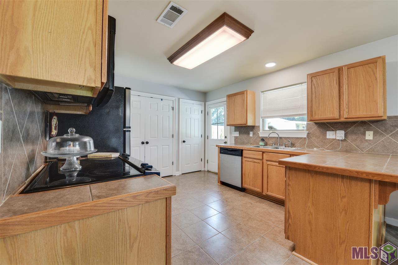 35736 Cane Market Road Denham Springs, LA 70706 - Photo 9 of 18