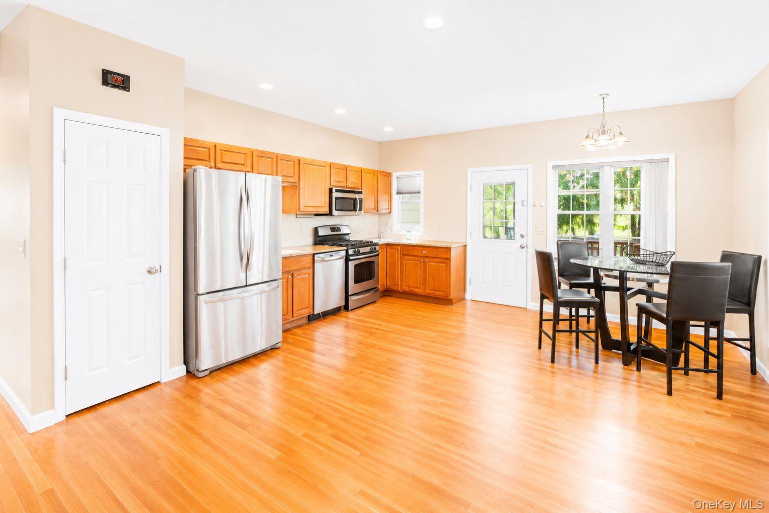 24 Walnut Street Chester, NY 10918 - Photo 25 of 28