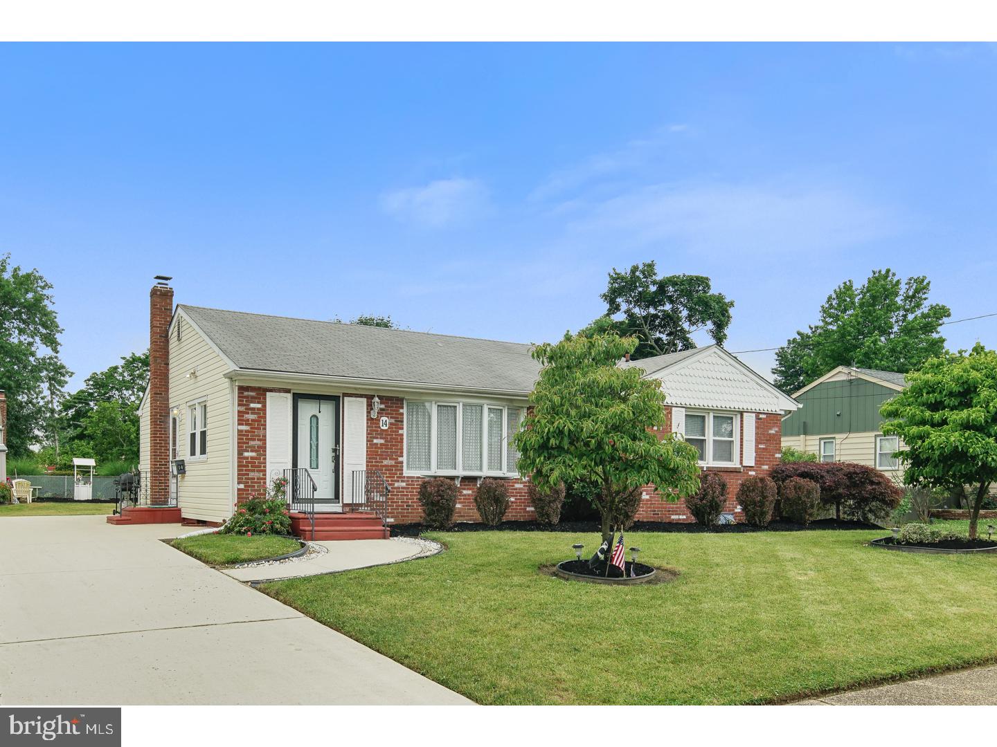 14 Winding Way Road Stratford, NJ 08084 - Photo 2 of 18