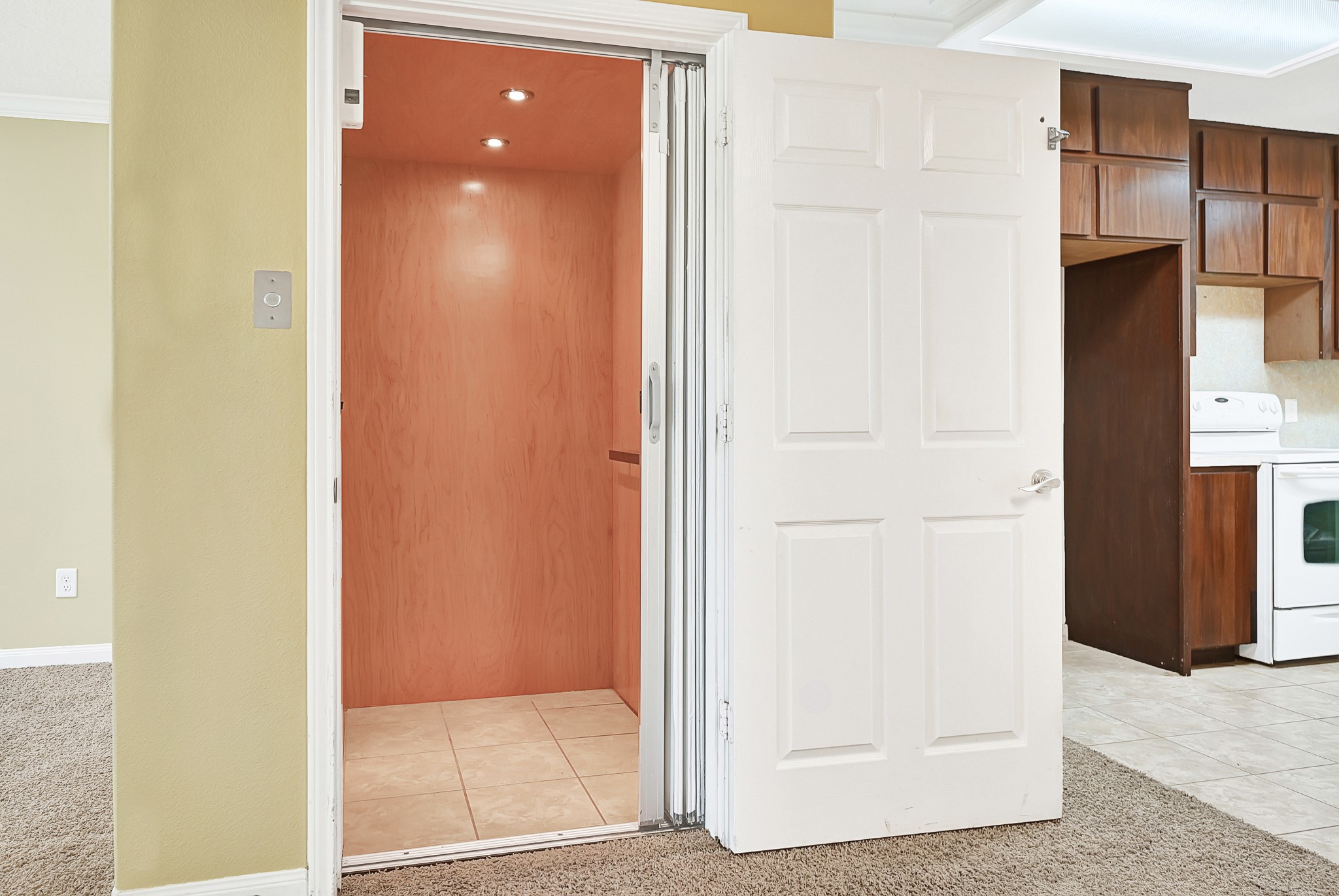 1004 8th Street Dickinson, TX 77539 - Photo 8 of 42