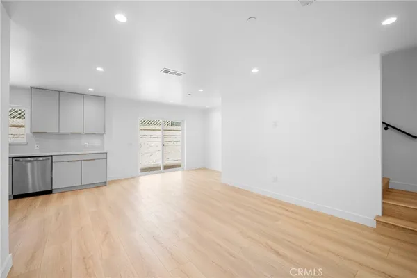 $3,500 | 6829 Agnes Avenue, North Hollywood, CA 91605