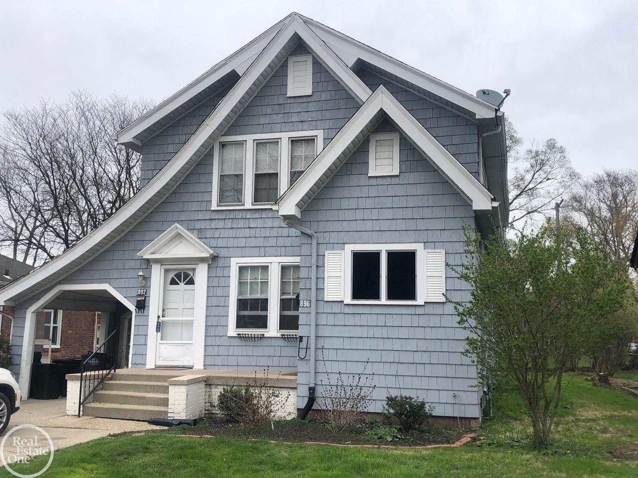 896 Rivard Boulevard Grosse Pointe, MI 48230 - Photo 1 of 21