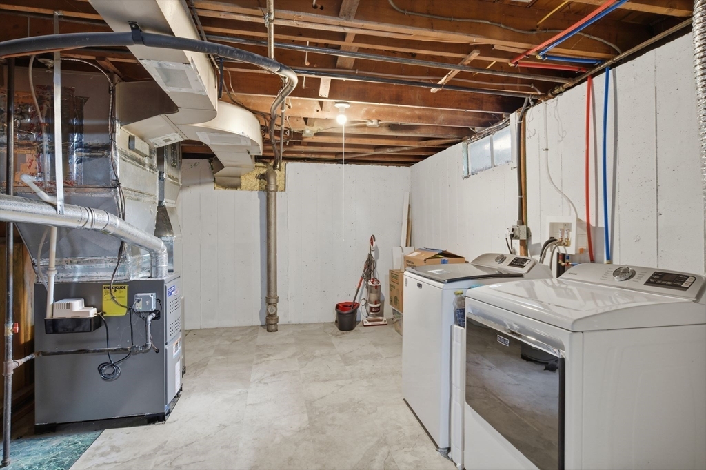 620 Roosevelt Avenue Springfield, MA 01118 - Photo 28 of 42