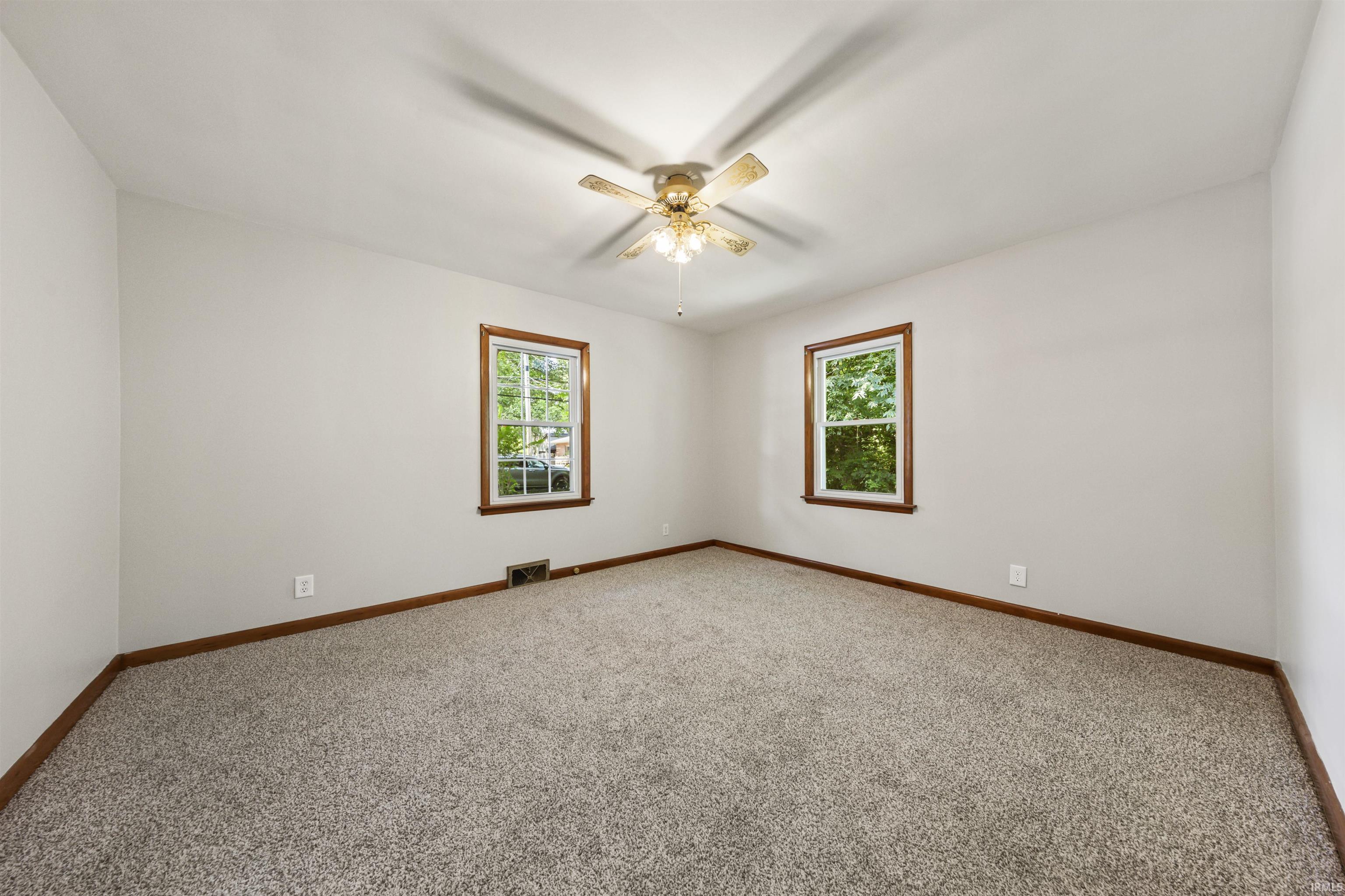 6100 Grand River Road Newburgh, IN 47630 - Photo 20 of 36 Gallery Image 20