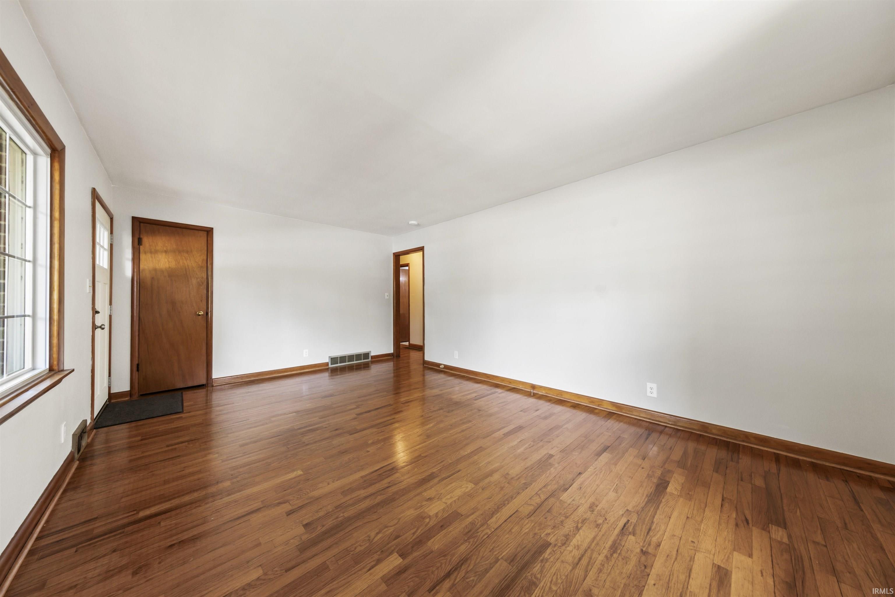 6100 Grand River Road Newburgh, IN 47630 - Photo 5 of 36 Gallery Image 5