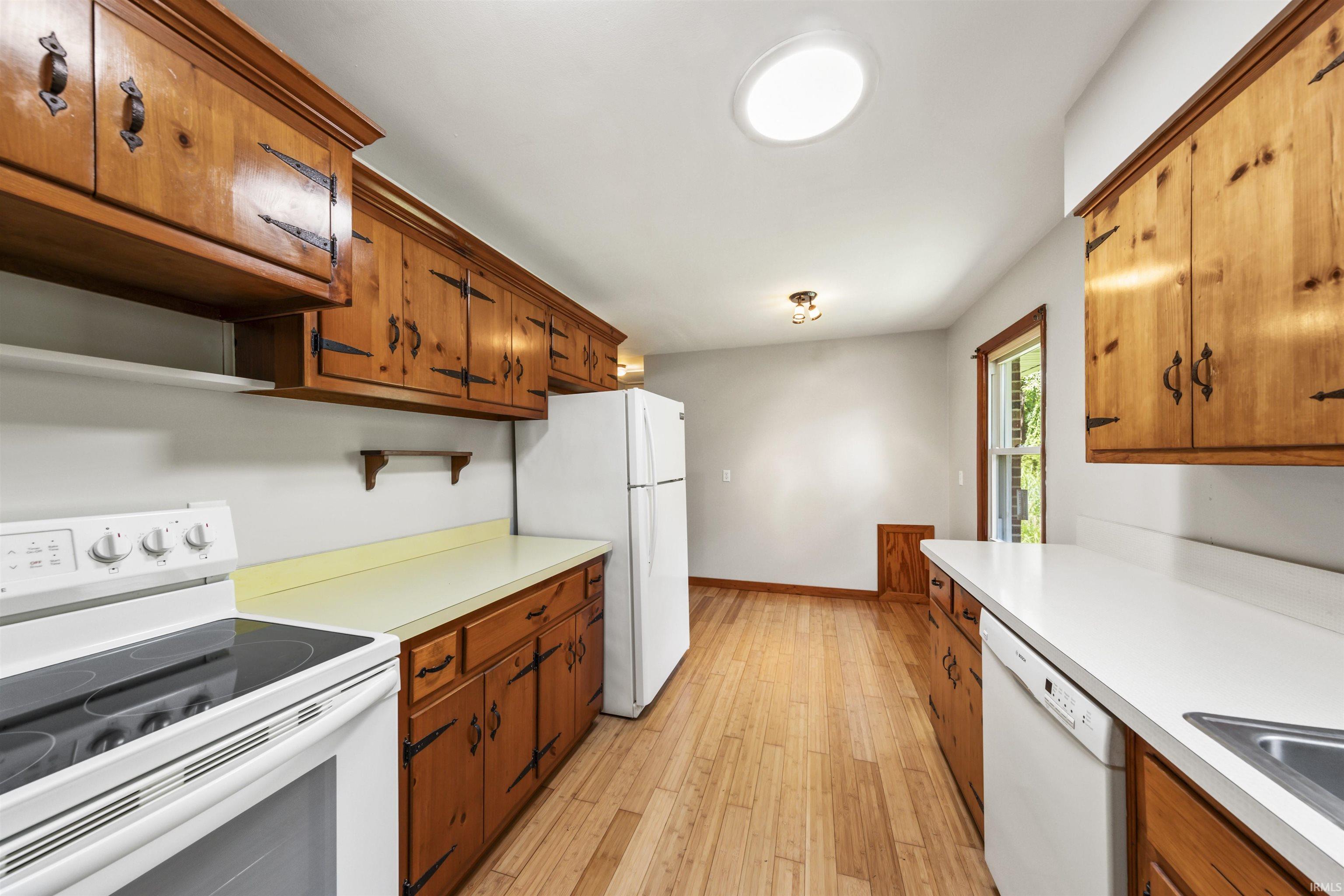6100 Grand River Road Newburgh, IN 47630 - Photo 7 of 36 Gallery Image 7