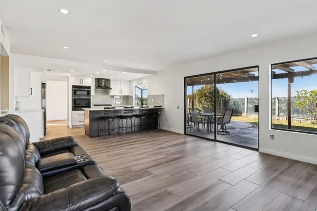 $1,199,900 | 927 Rawhide Court, Bonita, CA 91902