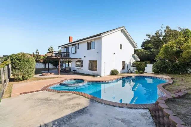 $1,199,900 | 927 Rawhide Court, Bonita, CA 91902