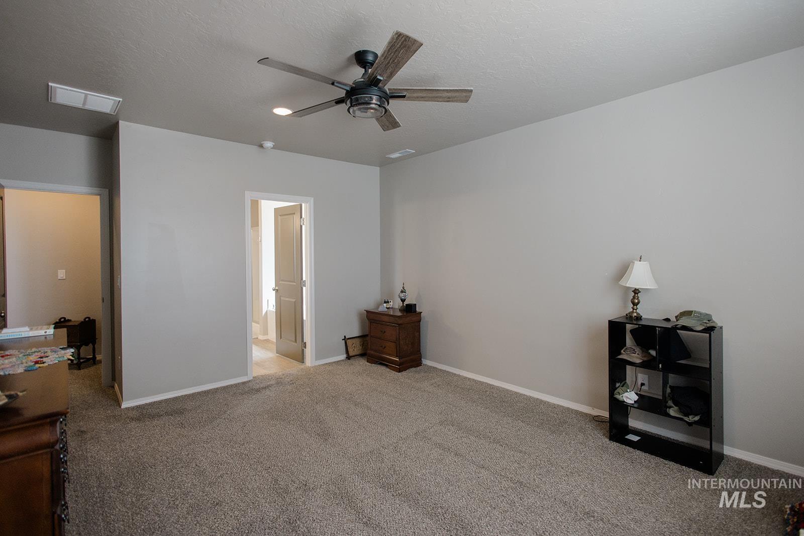 865 Southeast Hamilton Road Mountain Home, ID 83647 - Photo 17 of 50 Gallery Image 17
