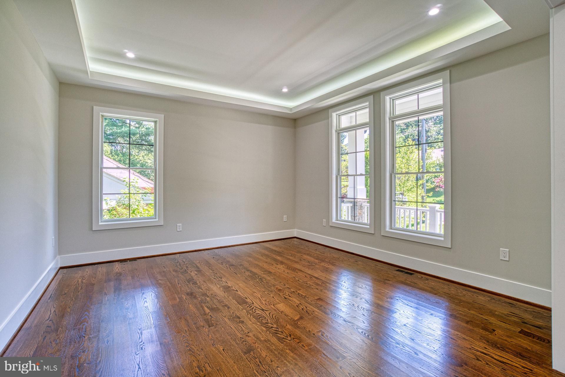 7419 Nigh Road Falls Church, VA 22043 - Photo 25 of 50 Living Room