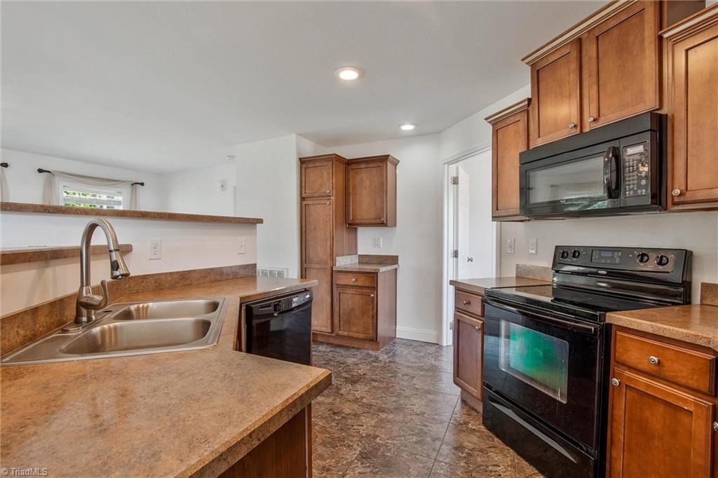2814 Mebane Rogers Road Burlington, NC 27217 - Photo 15 of 19