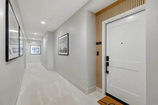 $1,375,000 | 1107 Catania Court, Unit 203, Encinitas, CA 92024