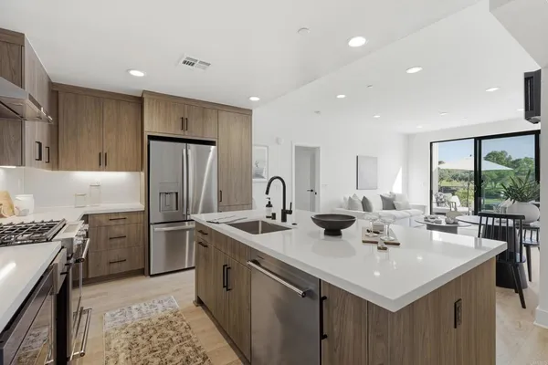 $1,349,000 | 1107 Catania Court, Unit 203, Encinitas, CA 92024