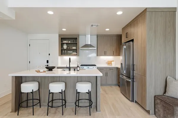 $1,349,000 | 1107 Catania Court, Unit 203, Encinitas, CA 92024