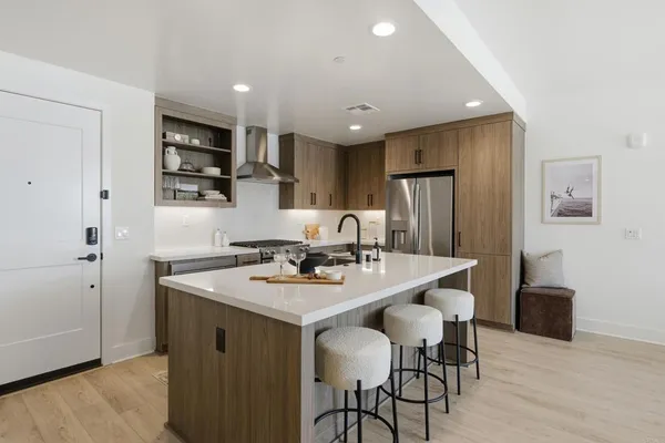 $1,349,000 | 1107 Catania Court, Unit 203, Encinitas, CA 92024
