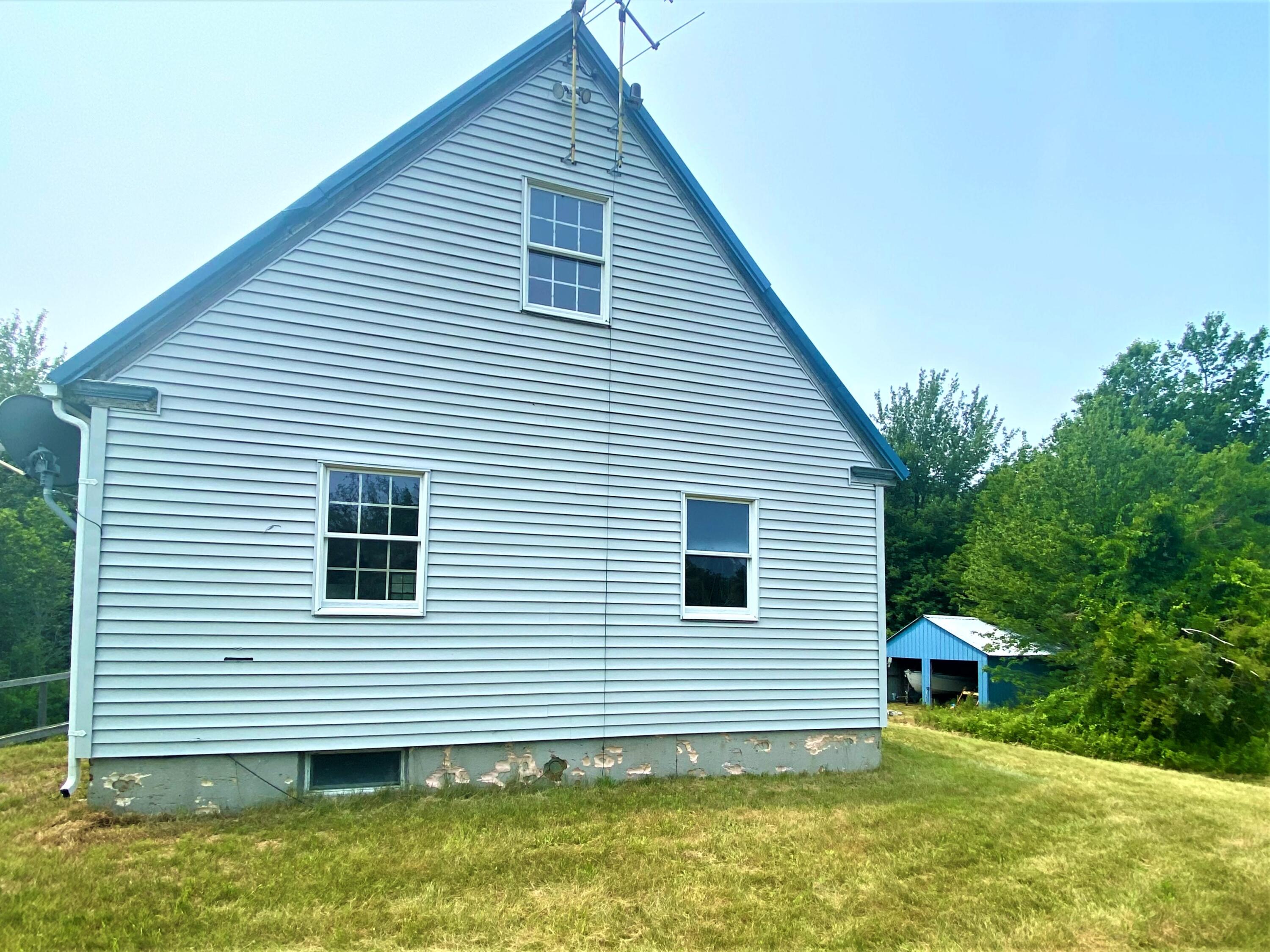 143 Kelleytown Road Bernard, ME 04612 - Photo 9 of 29 IMG-5326