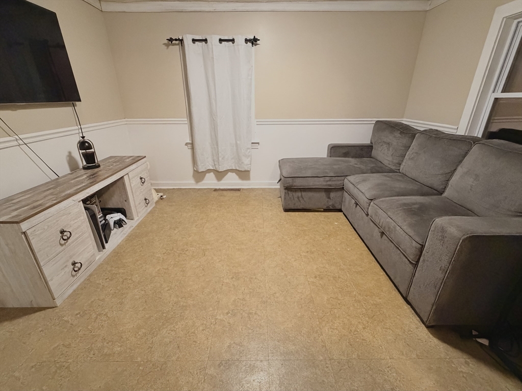 23 Cranberry Road Pembroke, MA 02359 - Photo 4 of 20