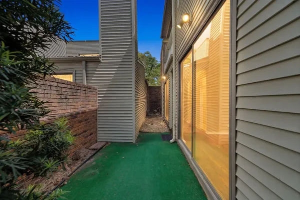 $379,000 | 1107 Jackson Boulevard, Unit A, Houston, TX 77006