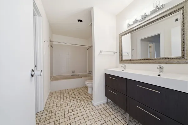 $379,000 | 1107 Jackson Boulevard, Unit A, Houston, TX 77006