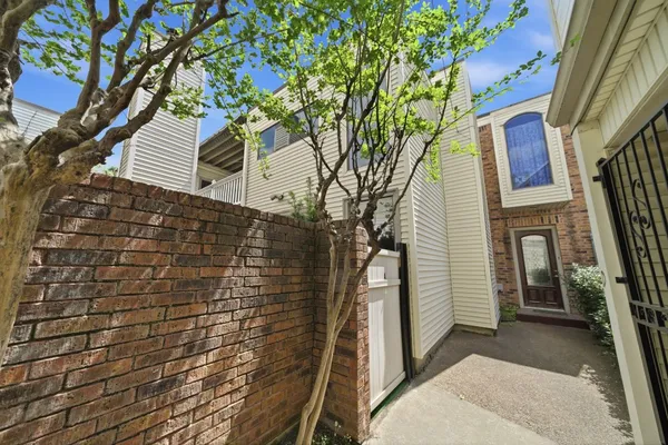 $379,000 | 1107 Jackson Boulevard, Unit A, Houston, TX 77006