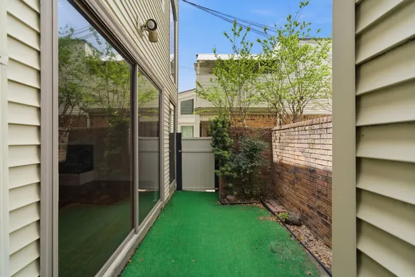 $379,000 | 1107 Jackson Boulevard, Unit A, Houston, TX 77006