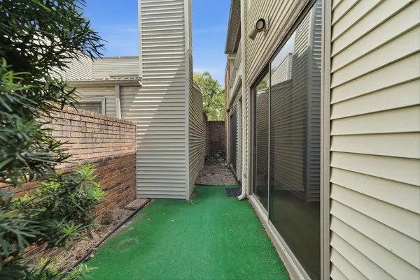 $379,000 | 1107 Jackson Boulevard, Unit A, Houston, TX 77006