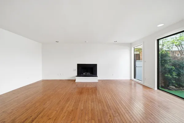 $379,000 | 1107 Jackson Boulevard, Unit A, Houston, TX 77006