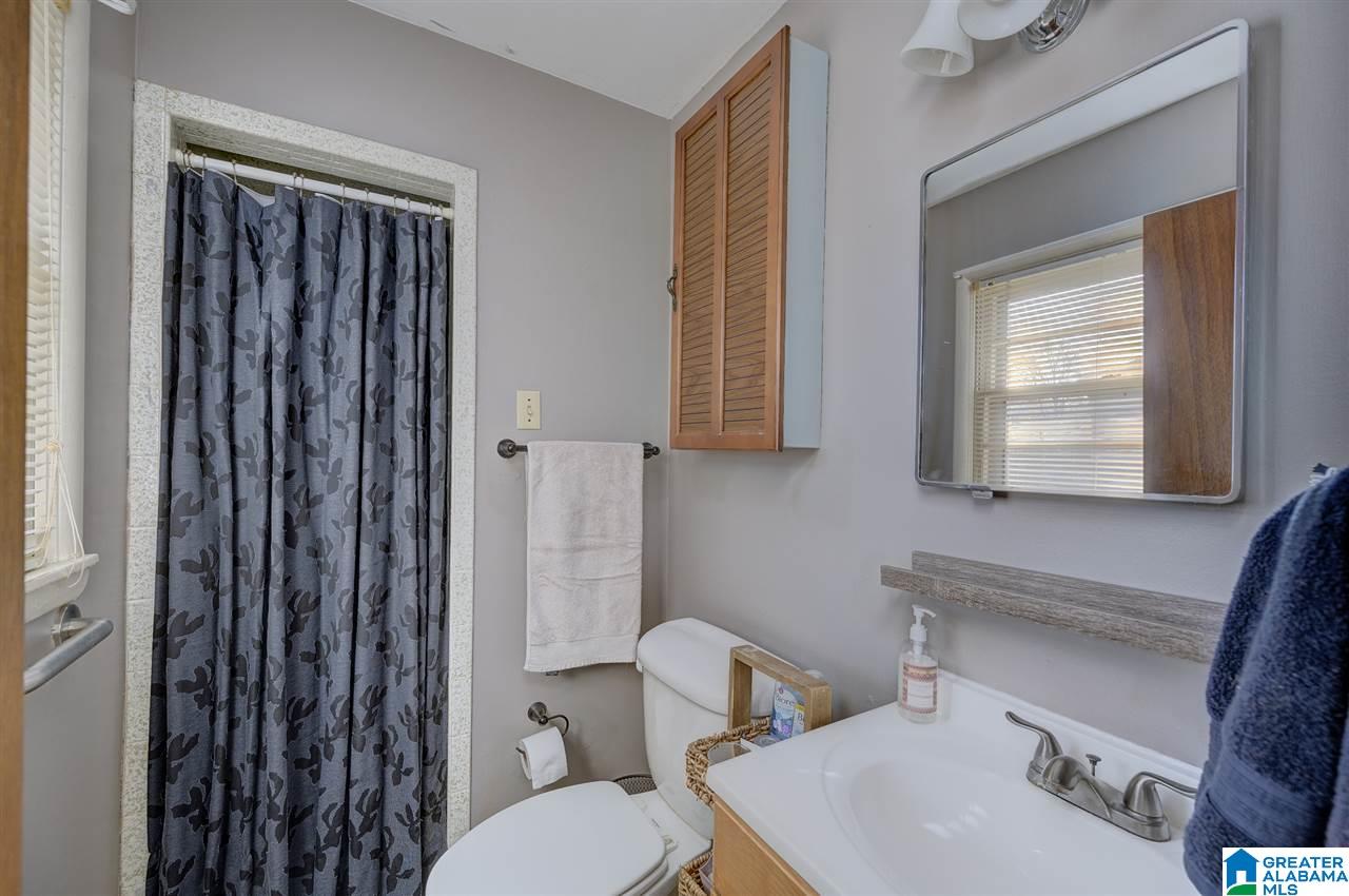 1837 Briar Meadow Road Birmingham, AL 35210 - Photo 14 of 29