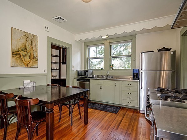 20 Woodside Road Newton, MA 02460 - Photo 4 of 26