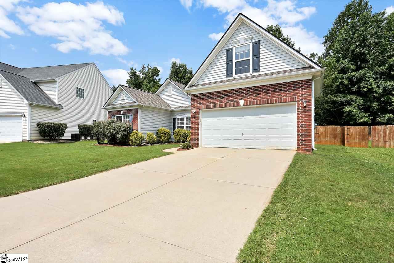 698 Timber Walk Drive Simpsonville, SC 29681 - Photo 3 of 32 Gallery Image 3