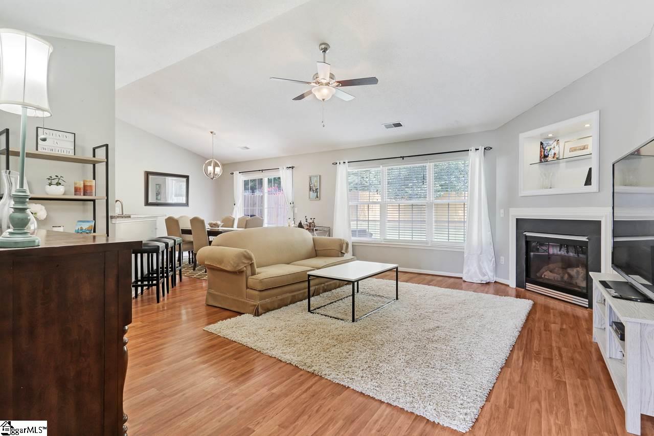 698 Timber Walk Drive Simpsonville, SC 29681 - Photo 6 of 32 Gallery Image 6
