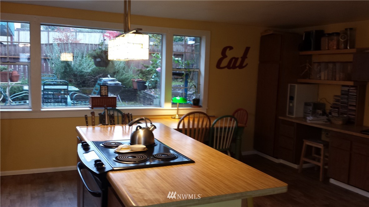 513 South 15th Street Renton, WA 98055 - Photo 2 of 10