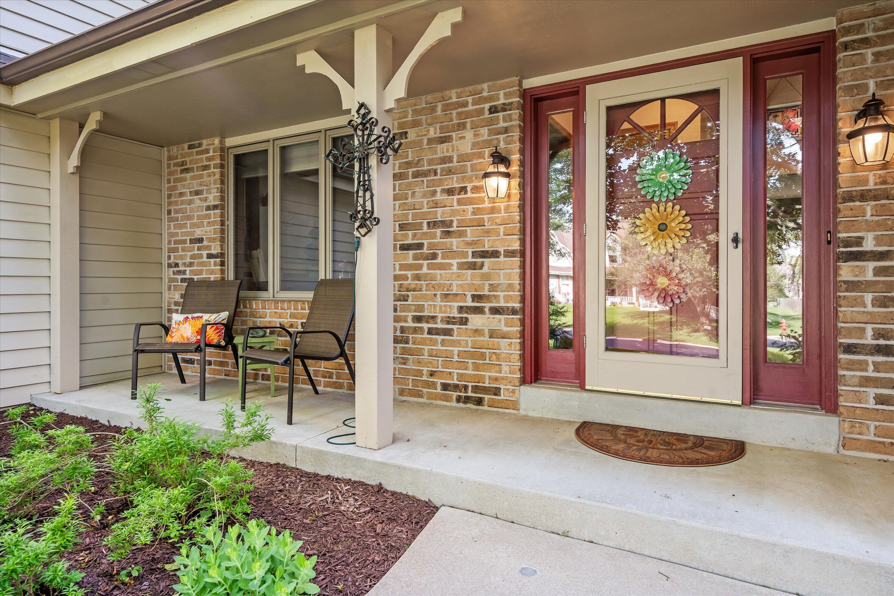 W168N5039 Stonefield Road Menomonee Falls, WI 53051 - Photo 4 of 34 Front Porch