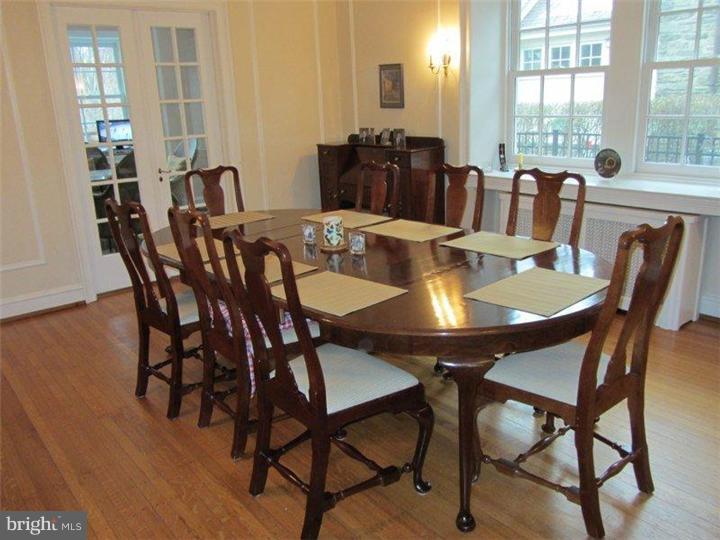 9141 Green Tree Road Philadelphia, PA 19118 - Photo 12 of 25 Gallery Image 12