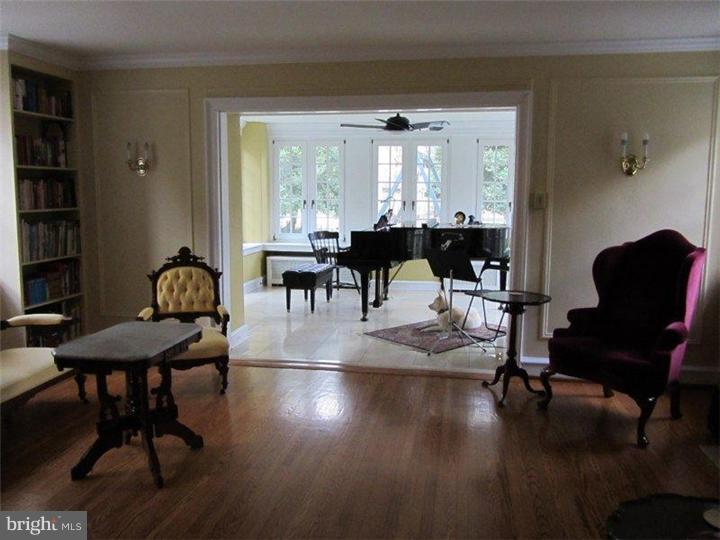 9141 Green Tree Road Philadelphia, PA 19118 - Photo 14 of 25 Gallery Image 14