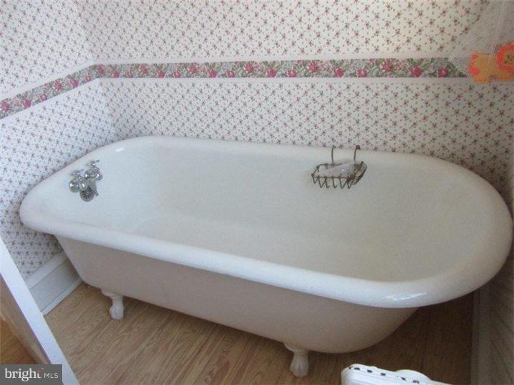 9141 Green Tree Road Philadelphia, PA 19118 - Photo 24 of 25 Gallery Image 24