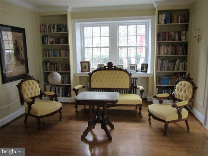 9141 Green Tree Road Philadelphia, PA 19118 - Photo 4 of 25 Gallery Image 4