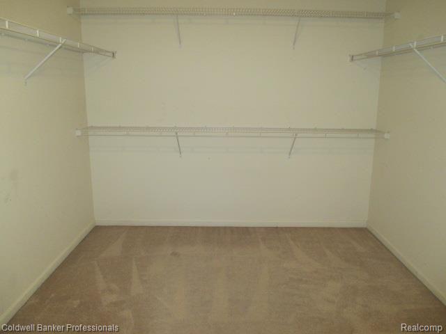 2432 Jackson Drive Rochester, MI 48309 - Photo 15 of 41 062.jpg