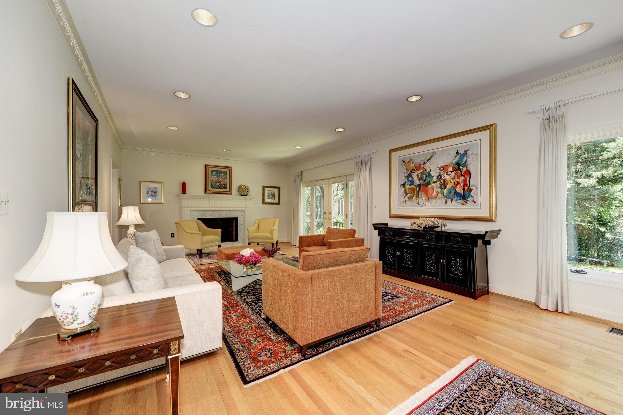 4709 Foxhall Crescent Northwest Washington, DC 20007 - Photo 11 of 29