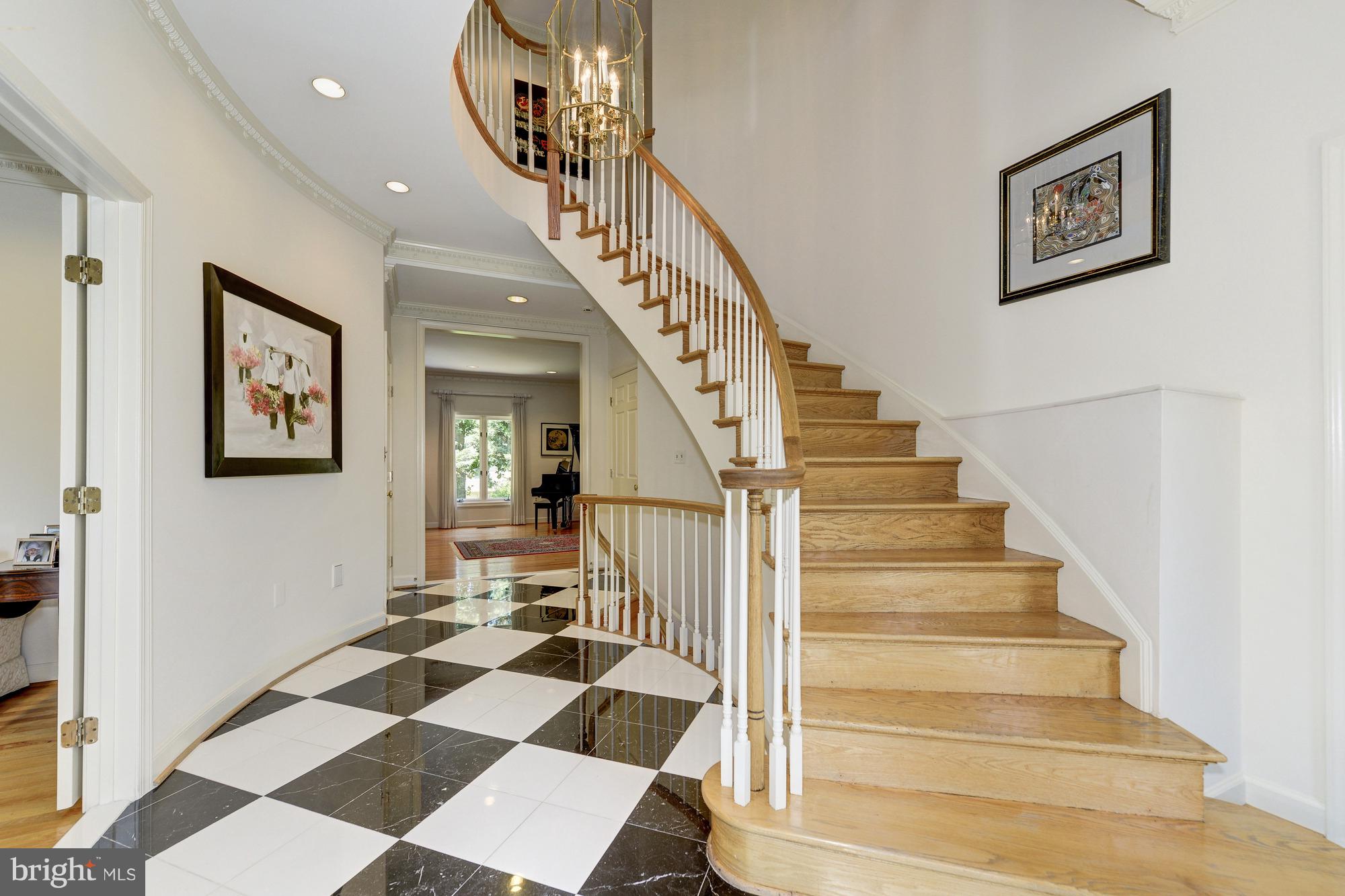 4709 Foxhall Crescent Northwest Washington, DC 20007 - Photo 3 of 29