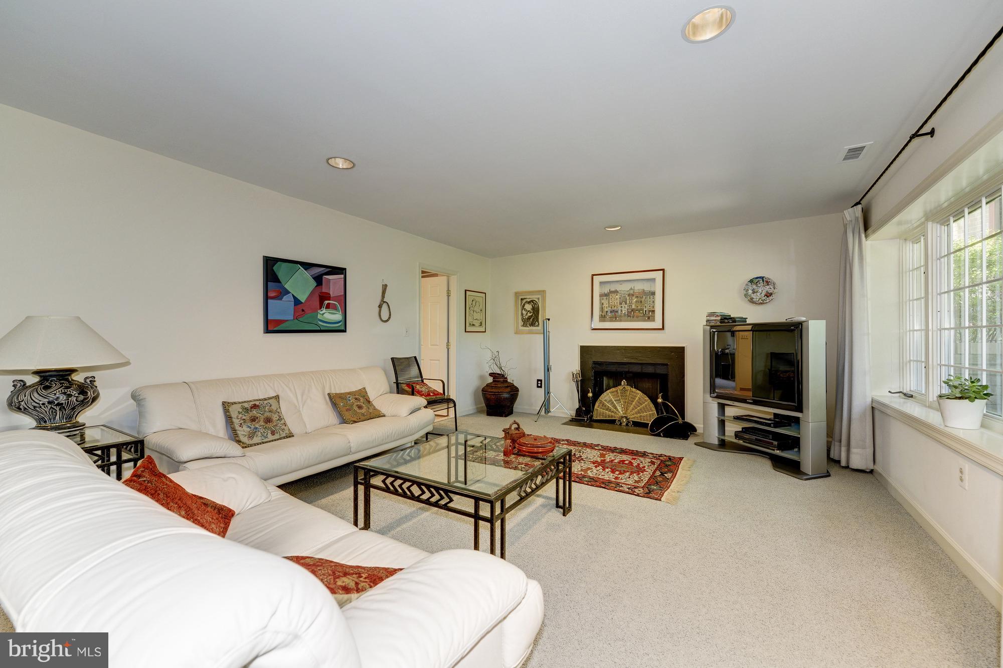 4709 Foxhall Crescent Northwest Washington, DC 20007 - Photo 24 of 29