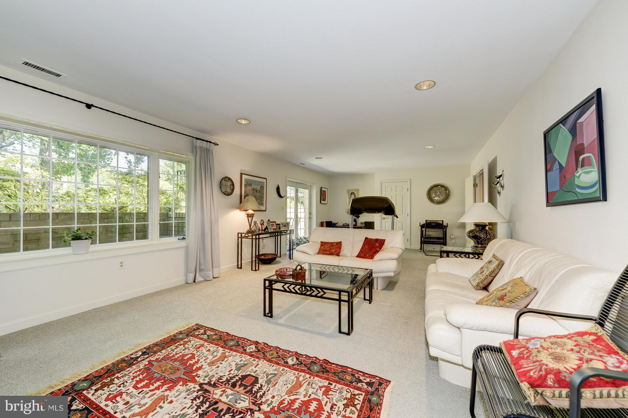 4709 Foxhall Crescent Northwest Washington, DC 20007 - Photo 25 of 29