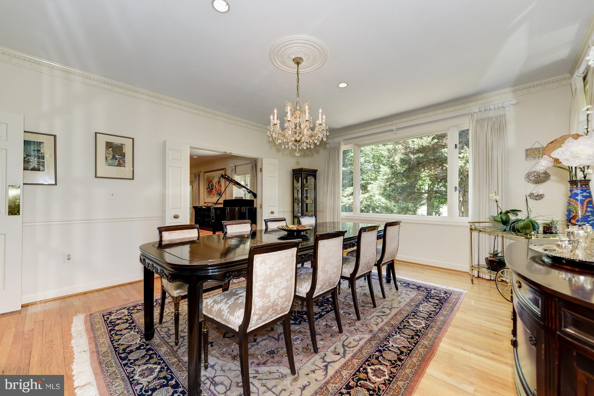 4709 Foxhall Crescent Northwest Washington, DC 20007 - Photo 8 of 29