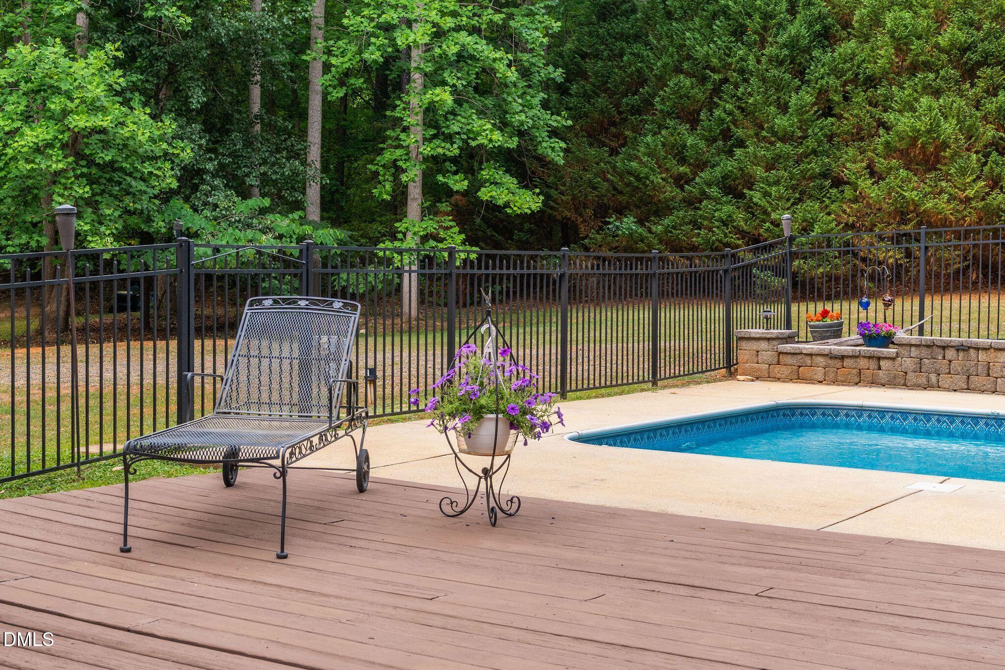11912 Pembridge Lane Raleigh, NC 27613 - Photo 28 of 86