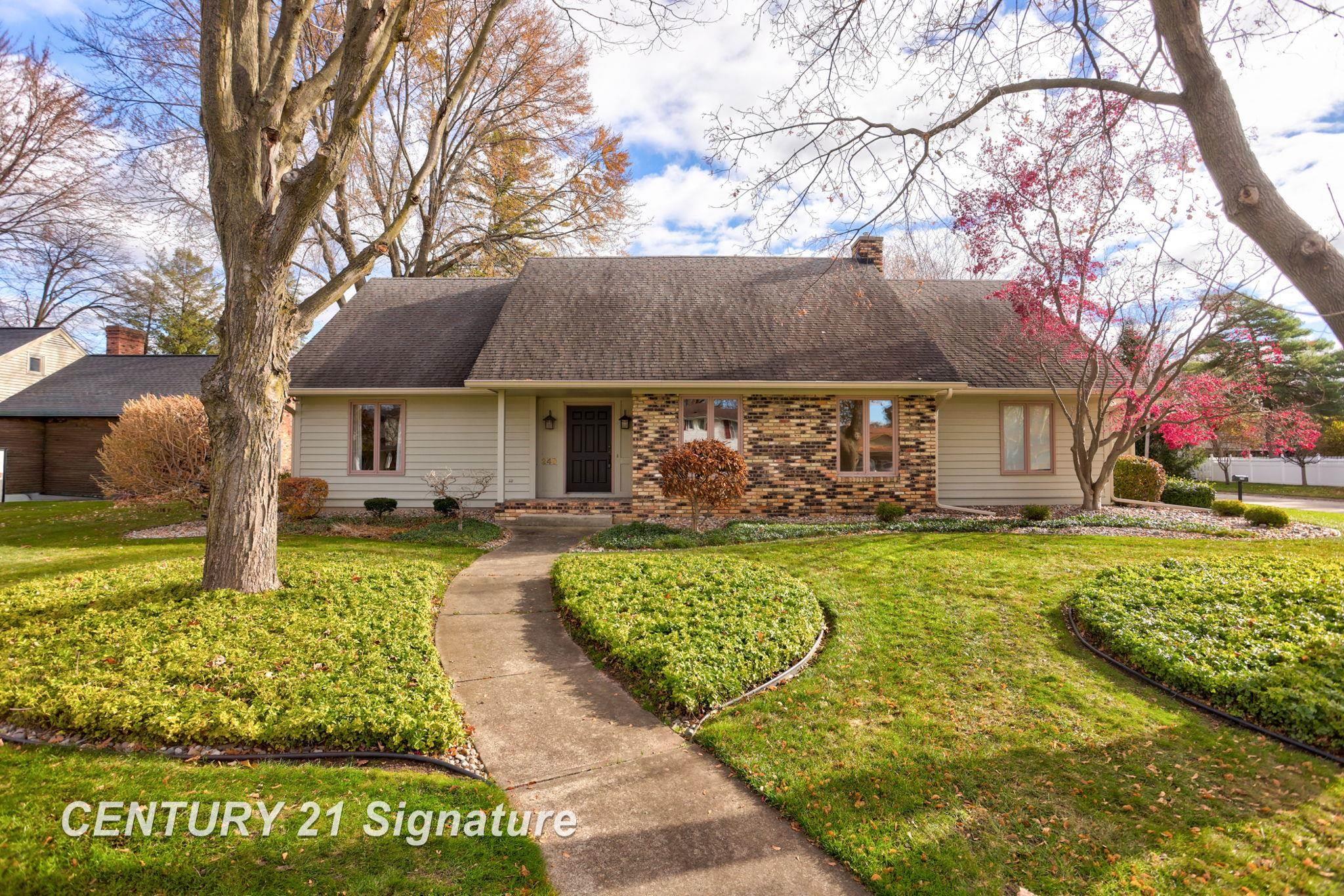 249 Stoneham Road Saginaw, MI 48638 - Photo 2 of 65 Gallery Image 2
